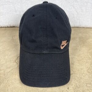 Nike Heritage 86 S1ZE Strapback Hat Unisex One Size Black Classic Copper Logo